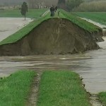 serchio_argine_crollato
